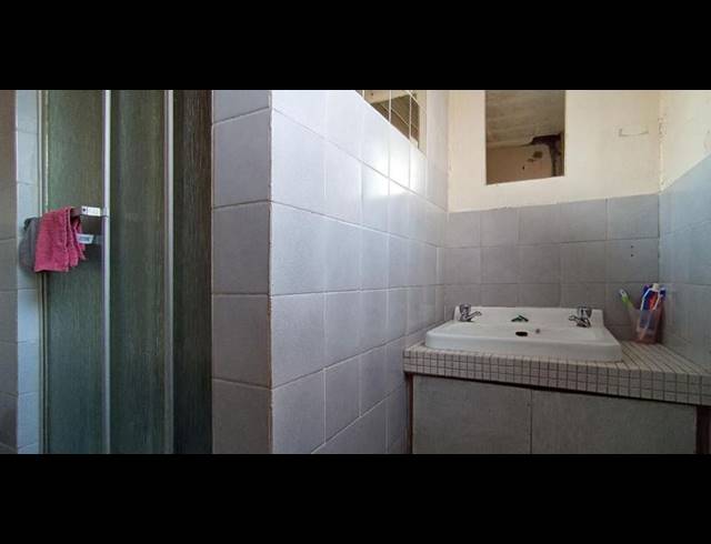 3 BEDROOM TOWNHOUSE FOR SALE IN GERMISTON CENTRAL